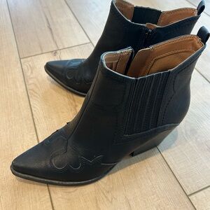 Black Ankle Boots Indigo Rd 8.5M women's